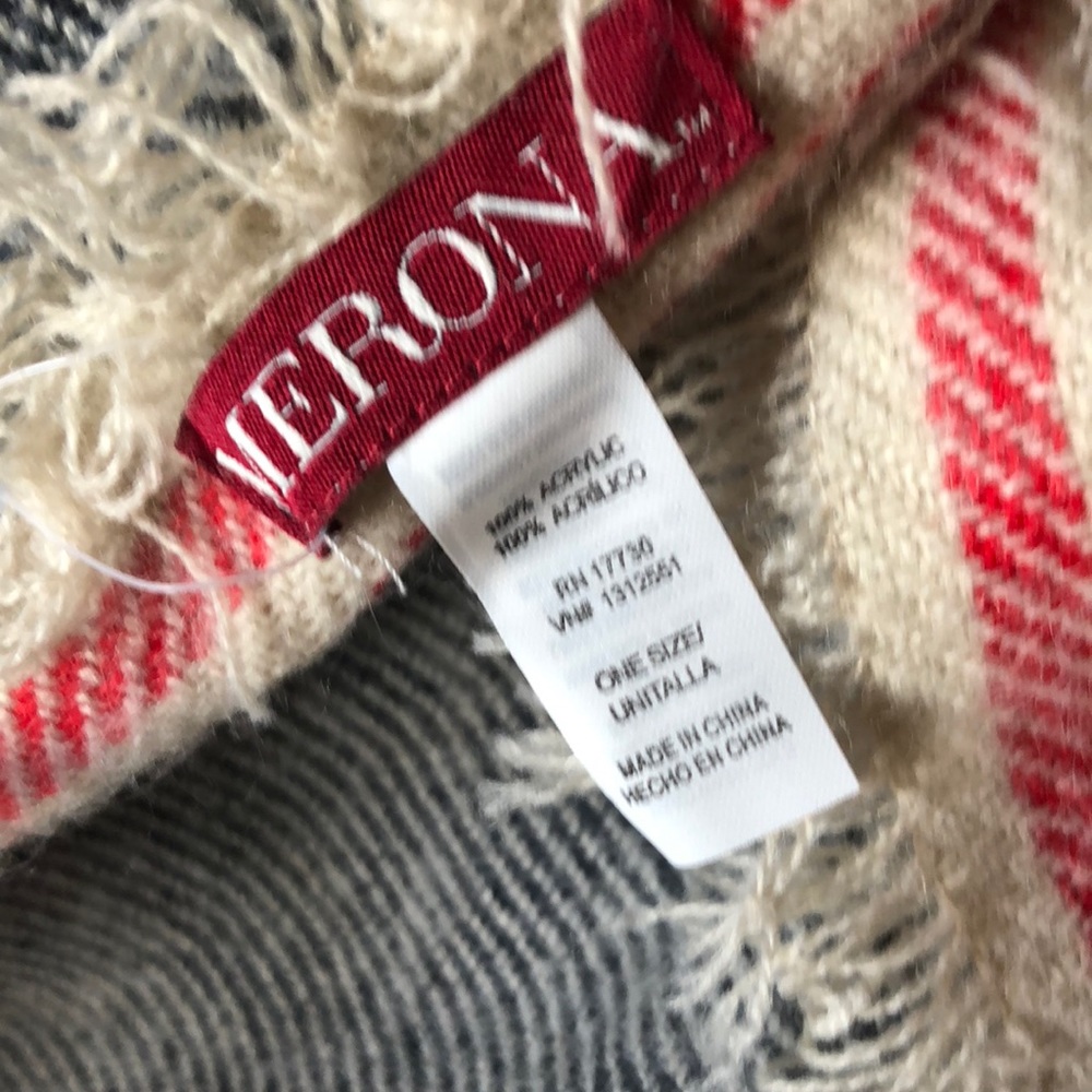 Large wrap scarf - Picture 2 of 3